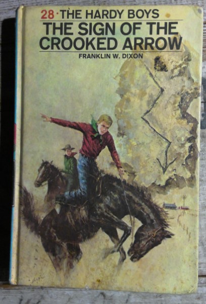 The Sign of the Crooked Arrow by Franklin W. Dixon - Hardy Boys #28 for sale